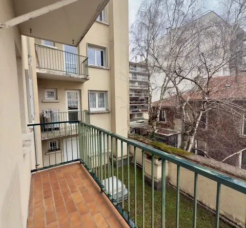 À vendre : Appartement F3 avec balcon à Saint-Étienne - Cité du Design 