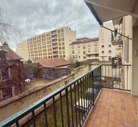 À vendre : Appartement F3 avec balcon à Saint-Étienne - Cité du Design 