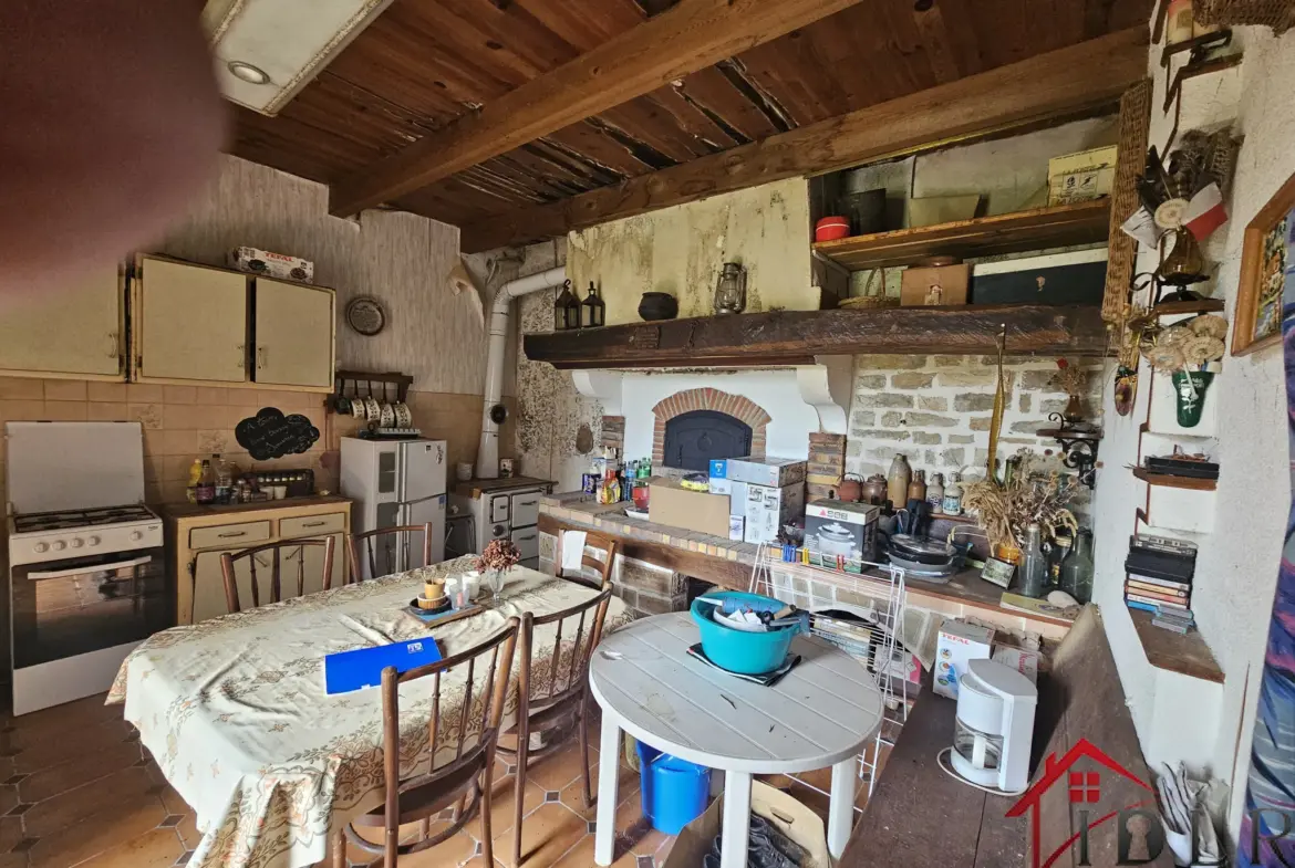 Maison de campagne à vendre, 115 m² sur terrain de 1066 m² près de Bourbonnes-les-Bains 