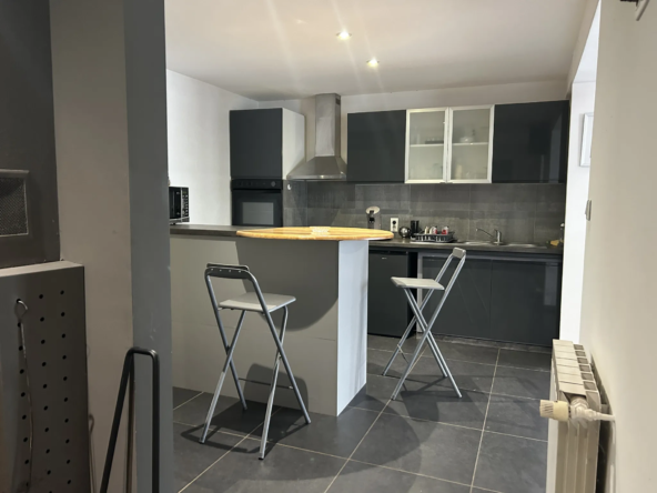Villa rénovée de 1965 à Epinal avec 2 appartements 