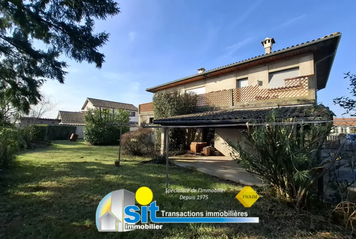 Maison traditionnelle à vendre à Saint-Clair-du-Rhône - 235 000 € 