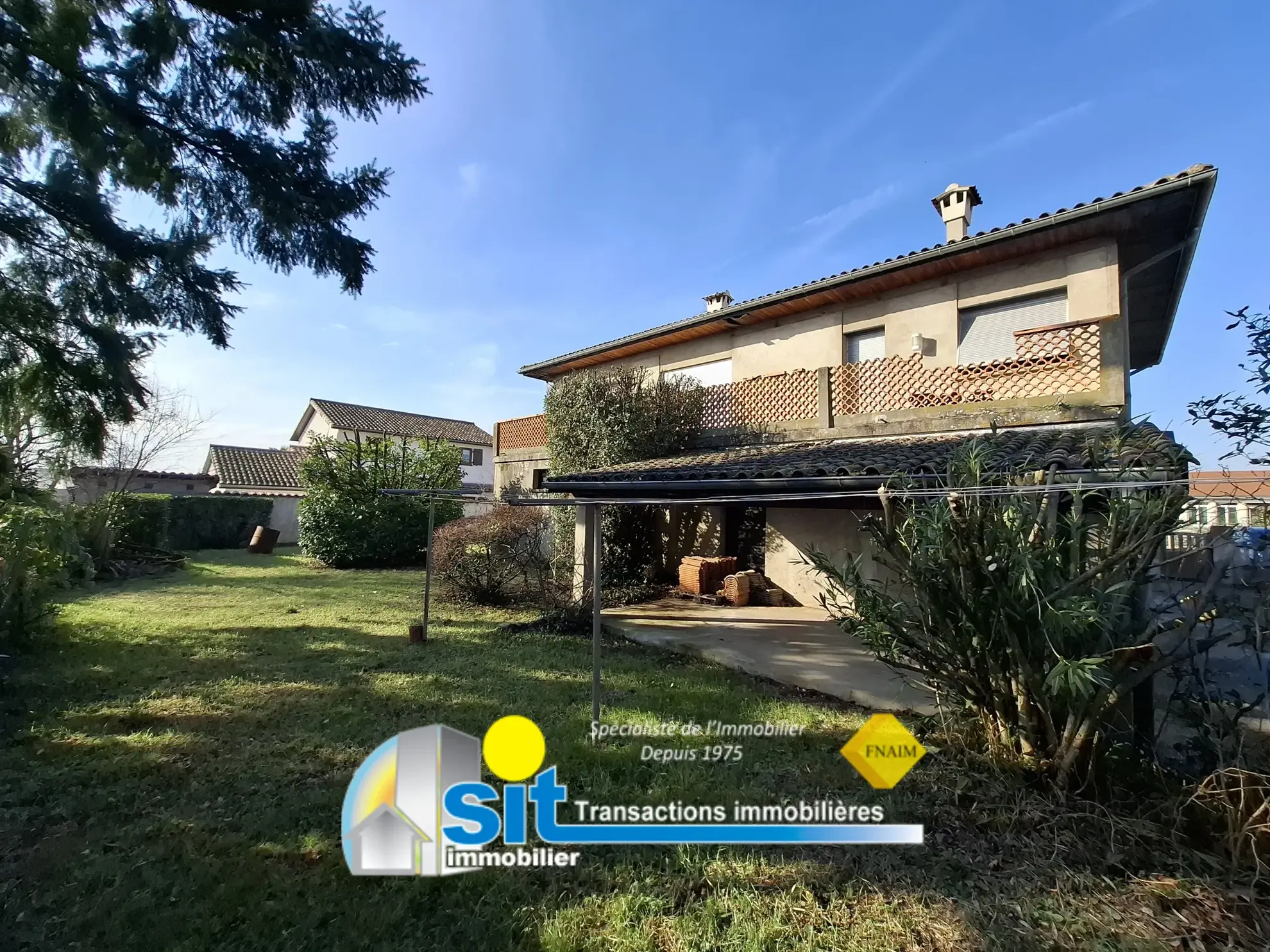 Maison traditionnelle à vendre à Saint-Clair-du-Rhône - 235 000 € 