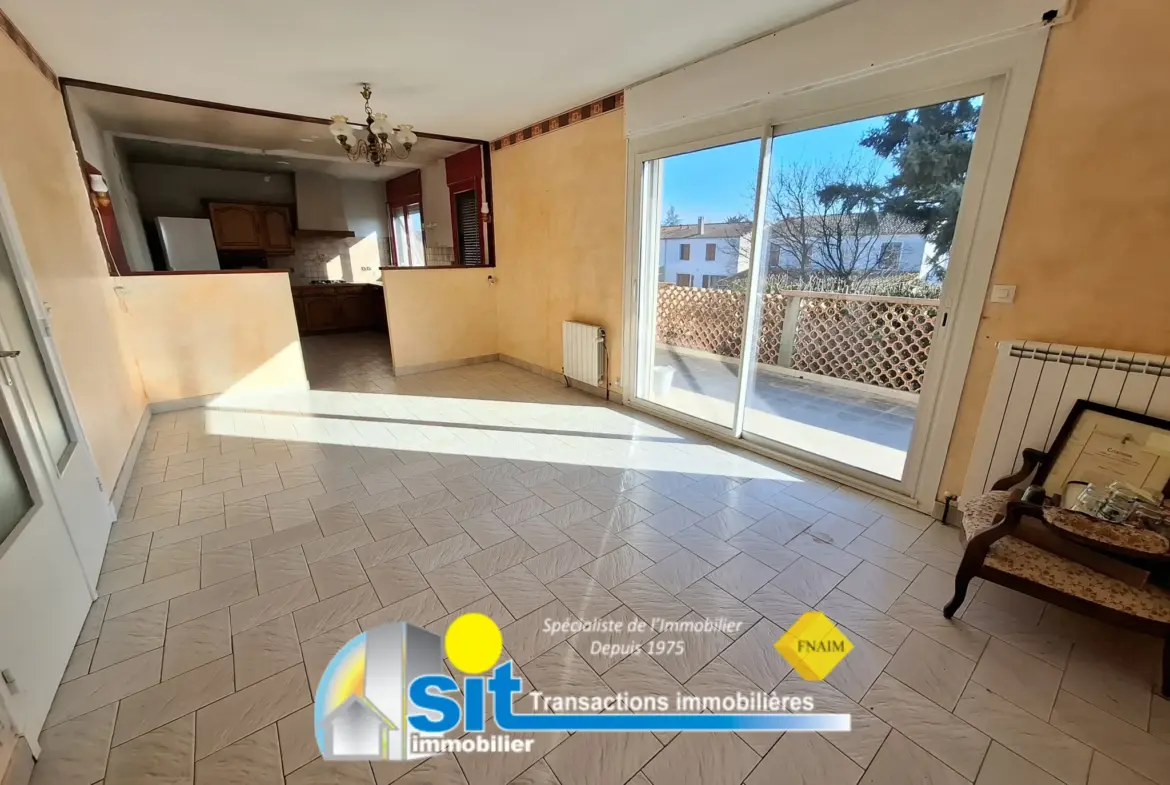 Maison traditionnelle à vendre à Saint-Clair-du-Rhône - 235 000 € 