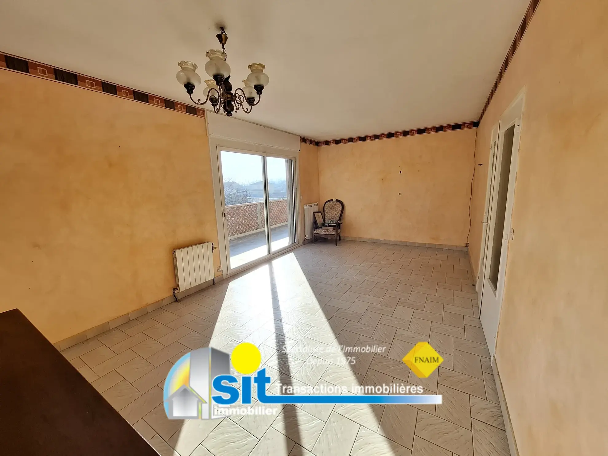 Maison traditionnelle à vendre à Saint-Clair-du-Rhône - 235 000 € 