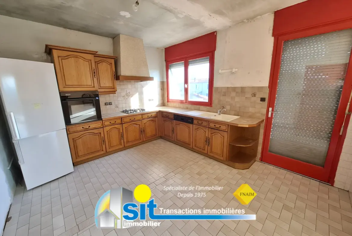 Maison traditionnelle à vendre à Saint-Clair-du-Rhône - 235 000 € 