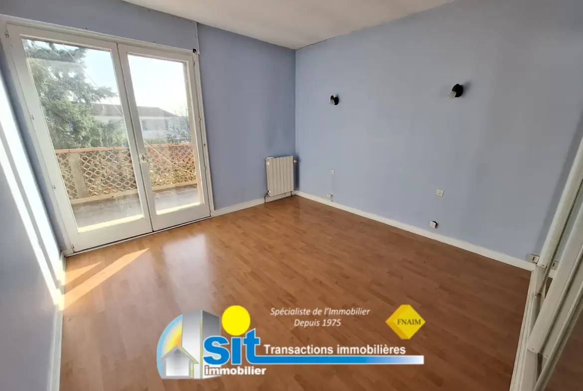 Maison traditionnelle à vendre à Saint-Clair-du-Rhône - 235 000 € 