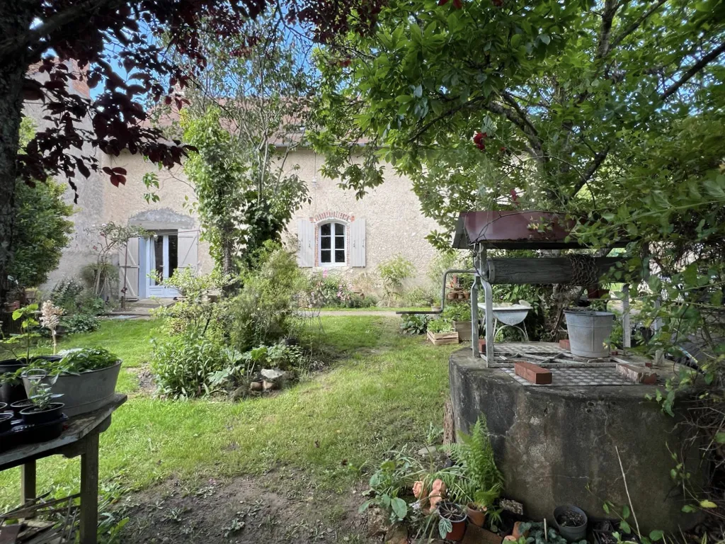 Maison ancienne à Arquian (58310) - 4 pièces de 105,30 m² sur un terrain de 1435 m² 