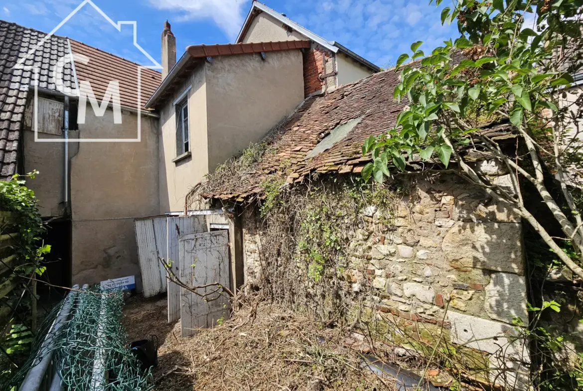 Maison de ville de 49 m² à Gien avec jardin 