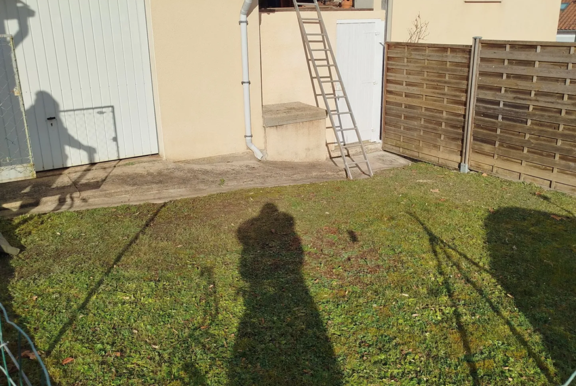 À saisir : Investissement locatif à MONTREM avec deux maisons et jardin 