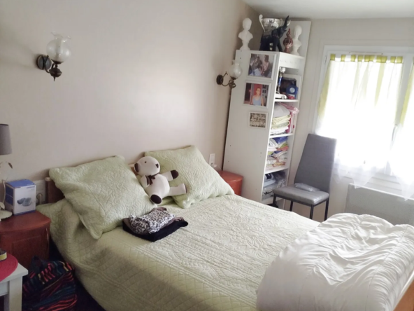 À saisir : Investissement locatif à MONTREM avec deux maisons et jardin 