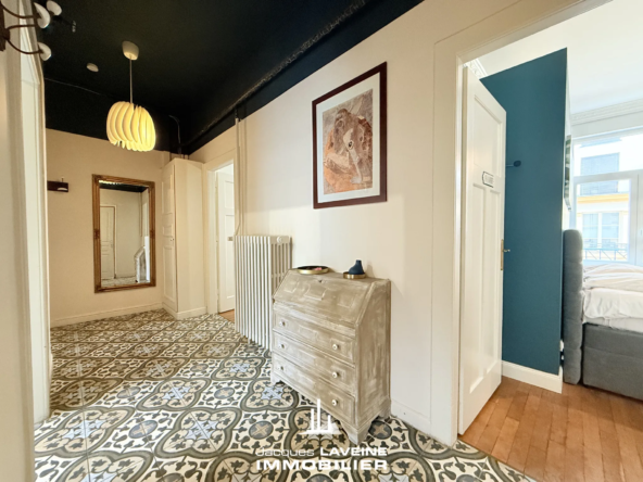 À vendre : Appartement rénové de 77 m² à Metz, Triangle Impérial 