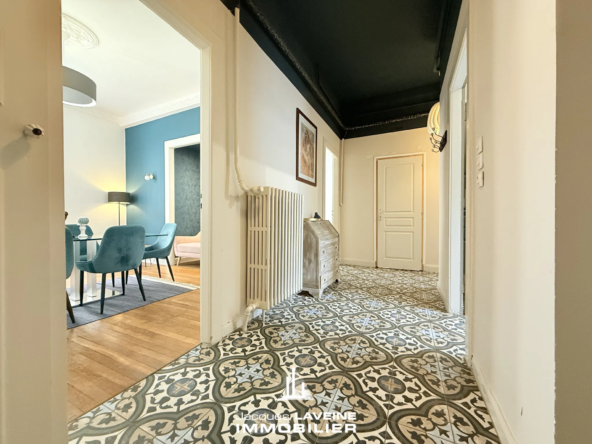 À vendre : Appartement rénové de 77 m² à Metz, Triangle Impérial 