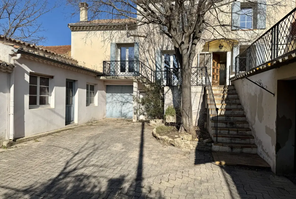 Maison à vendre à Sérignan-Du-Comtat avec 3 chambres 