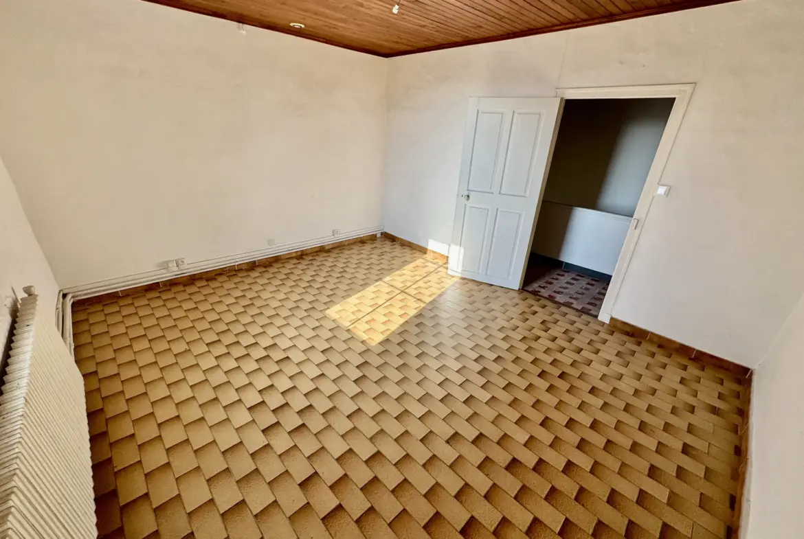 Maison à vendre à Sérignan-Du-Comtat avec 3 chambres 