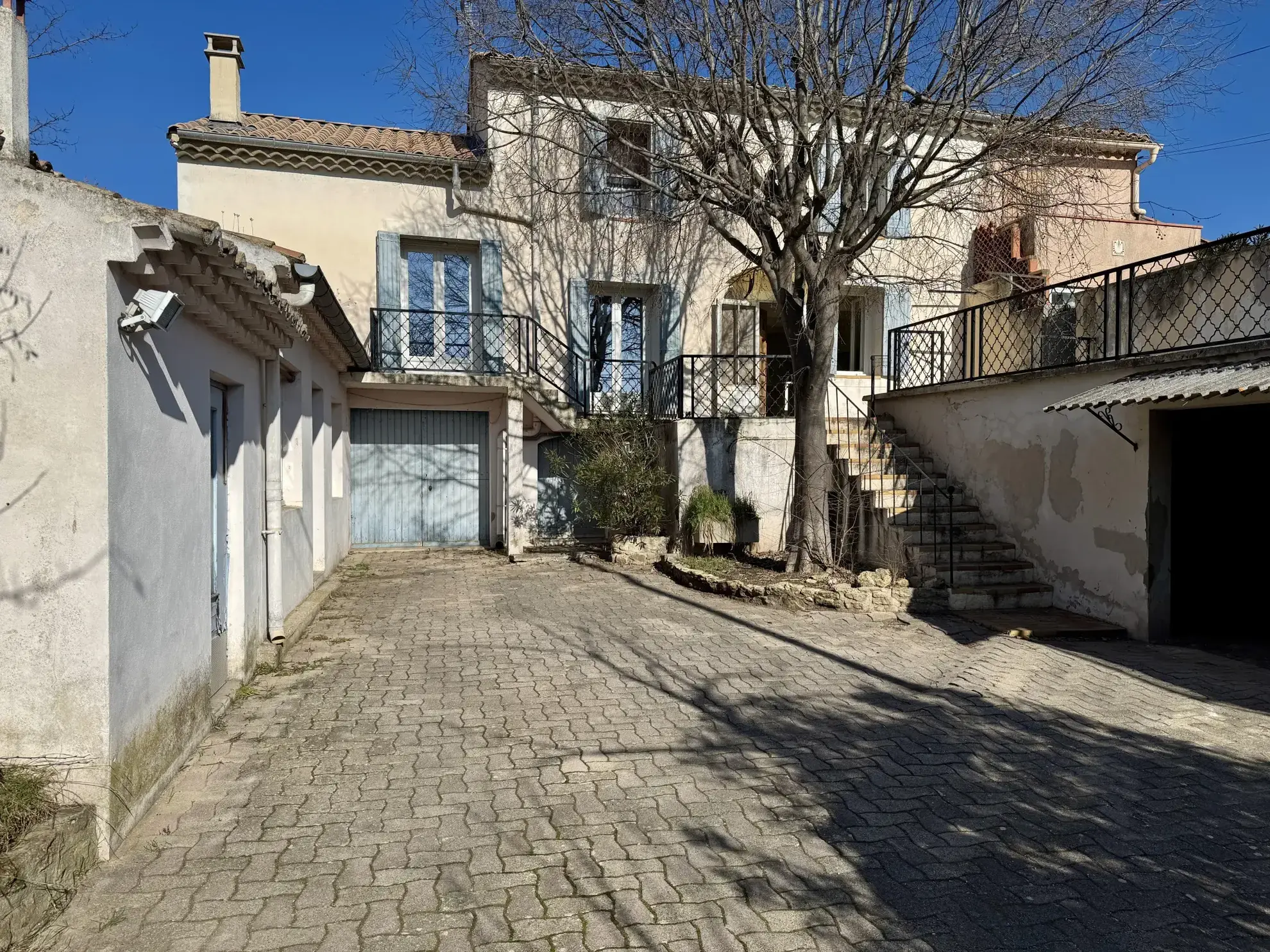Maison à vendre à Sérignan-Du-Comtat avec 3 chambres 