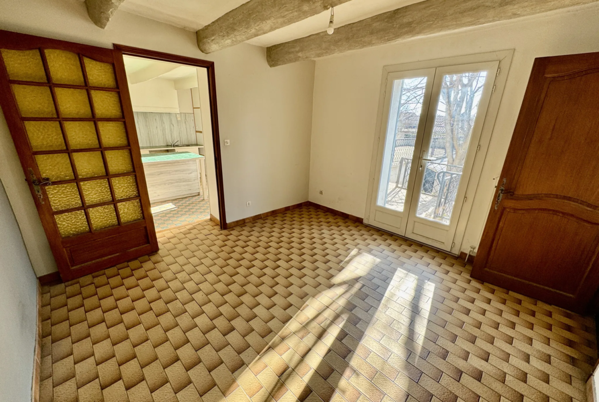 Maison à vendre à Sérignan-Du-Comtat avec 3 chambres 