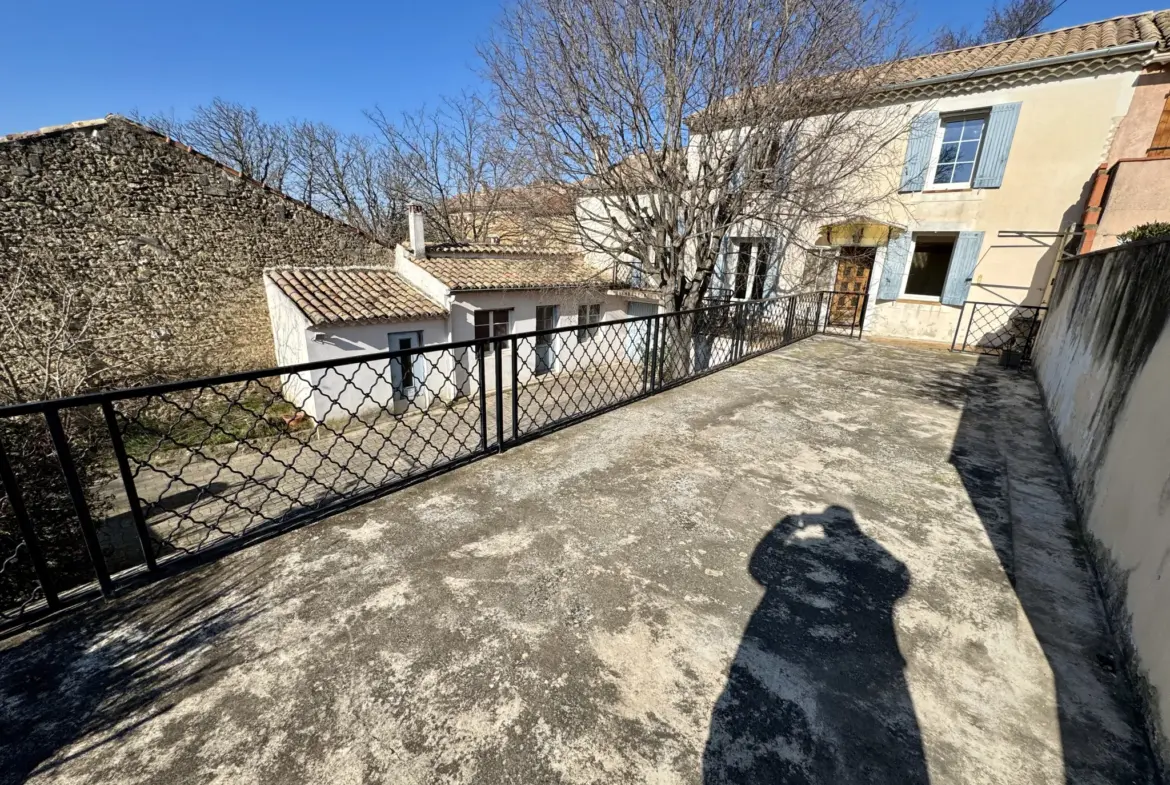 Maison à vendre à Sérignan-Du-Comtat avec 3 chambres 