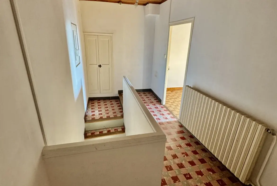 Maison à vendre à Sérignan-Du-Comtat avec 3 chambres 