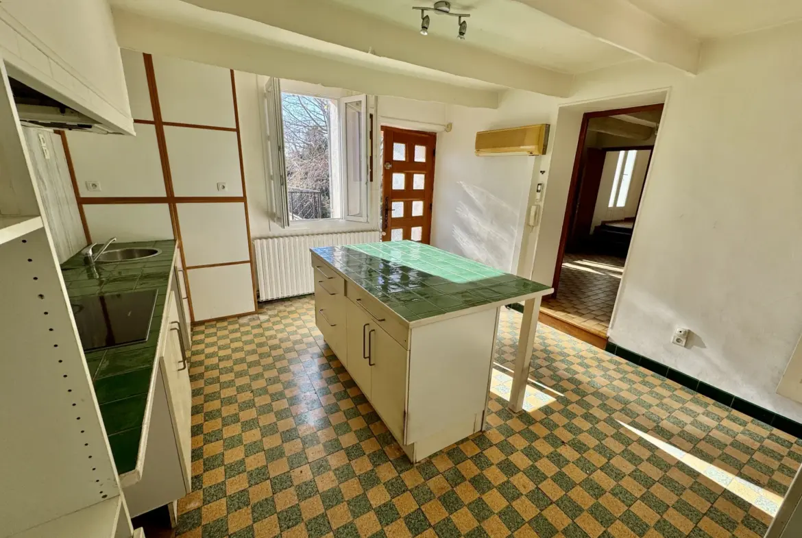 Maison à vendre à Sérignan-Du-Comtat avec 3 chambres 