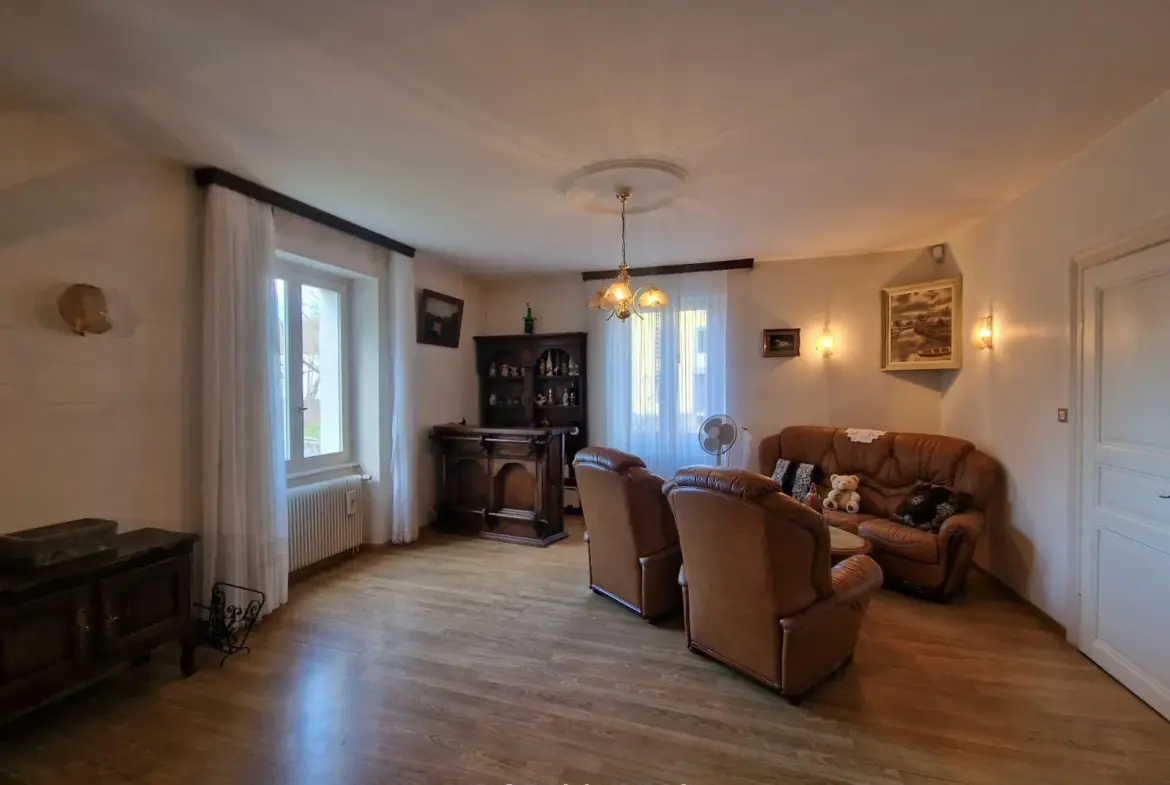 Maison à vendre à Altkirch avec beau potentiel 