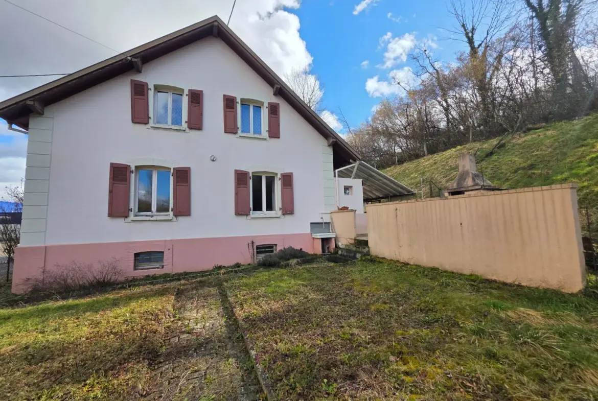 Maison à vendre à Altkirch avec beau potentiel 