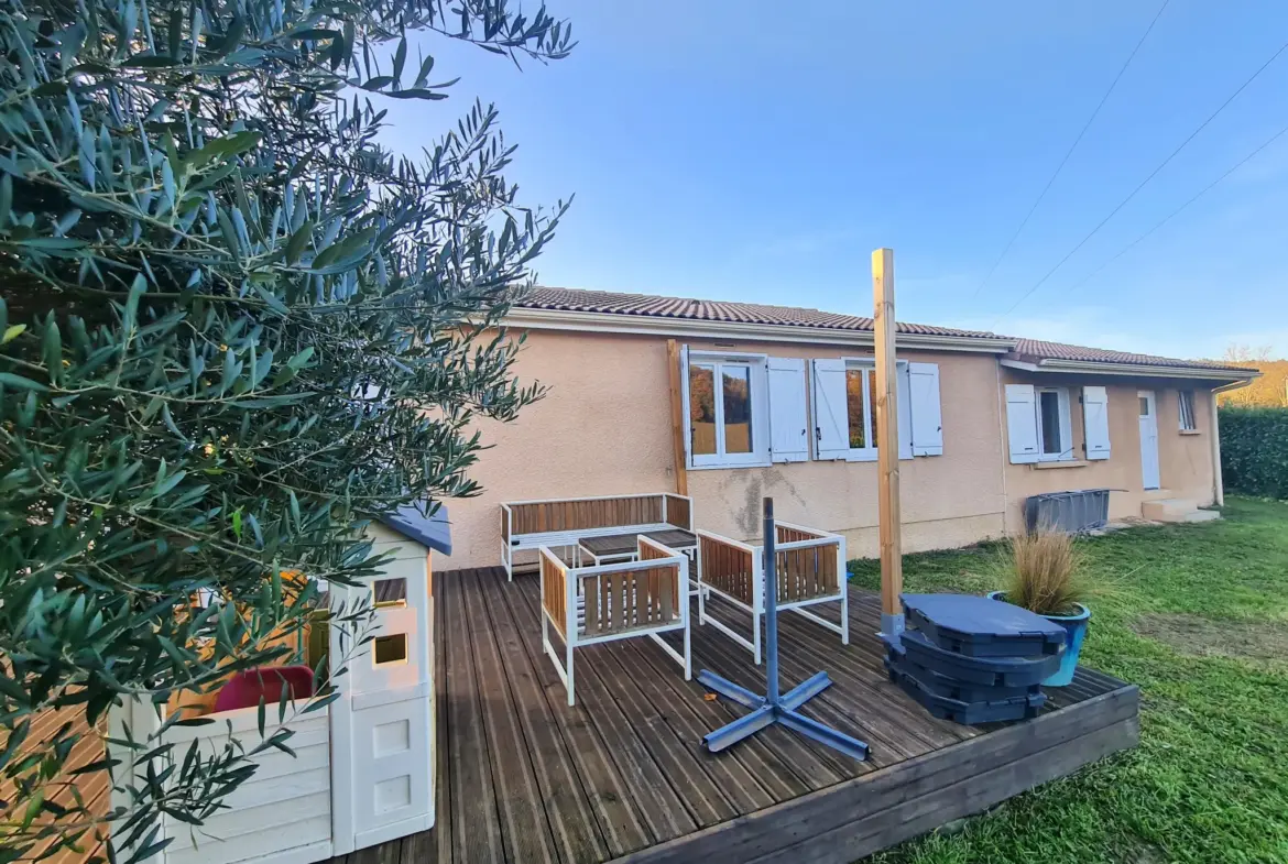 Villa T5 à vendre avec garage et jardin de 921 m² à Gaillac Toulza 