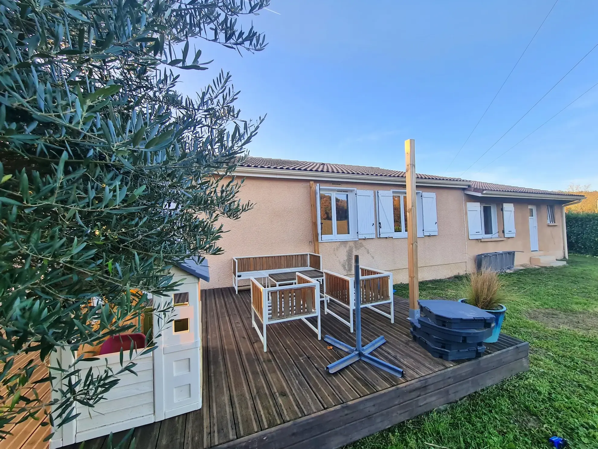 Villa T5 à vendre avec garage et jardin de 921 m² à Gaillac Toulza 