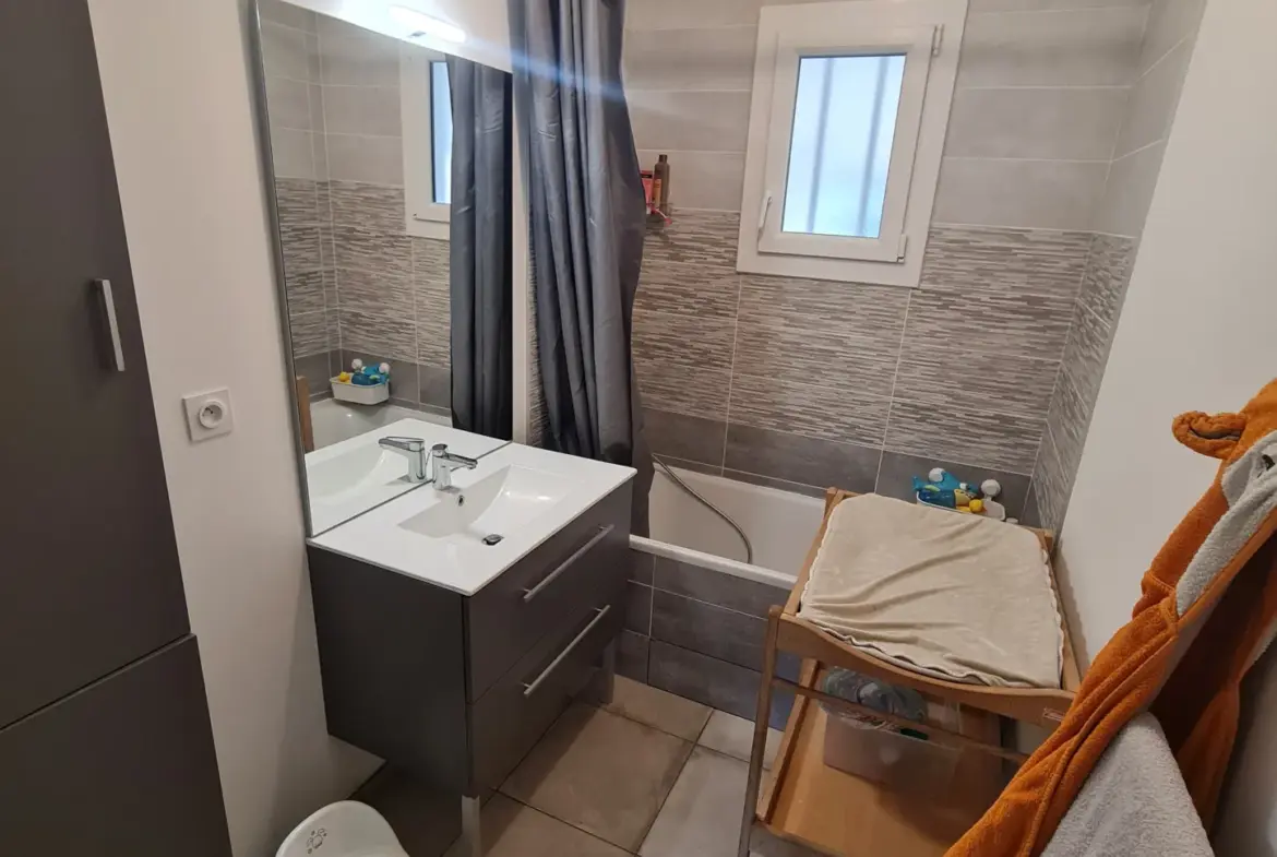 Villa T5 à vendre avec garage et jardin de 921 m² à Gaillac Toulza 