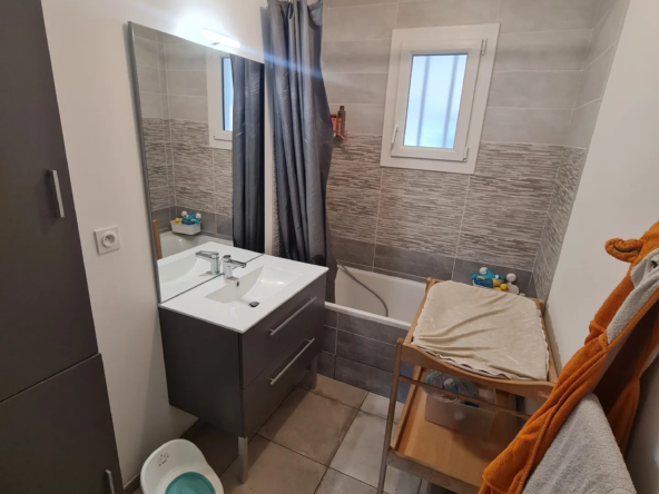 Villa T5 à vendre avec garage et jardin de 921 m² à Gaillac Toulza 