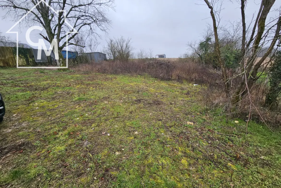 Terrain constructible à Paudy - 602 m² 
