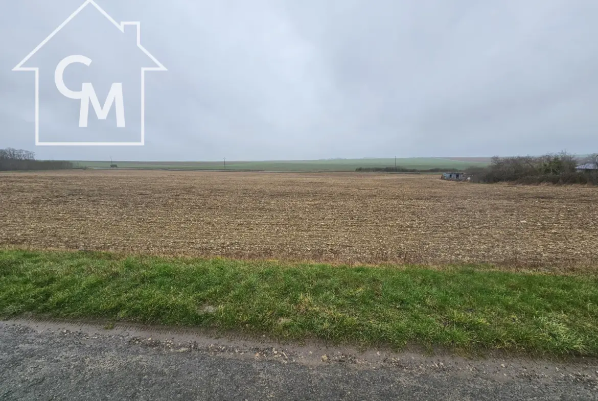 Terrain constructible à Paudy - 602 m² 