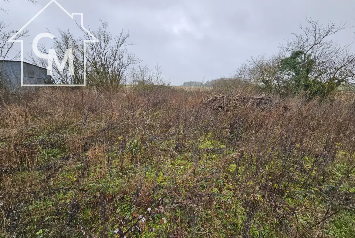 Terrain constructible à Paudy - 602 m² 