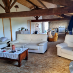 Maison vigneronne rénovée à Aigues Vives avec remise et garage sur 9000 m²