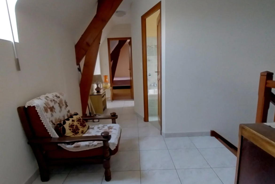 À Prigonrieux, maison à vendre 4 chambres avec piscine et jardin 