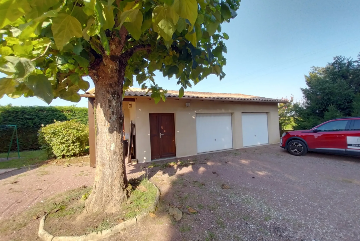 À Prigonrieux, maison à vendre 4 chambres avec piscine et jardin 