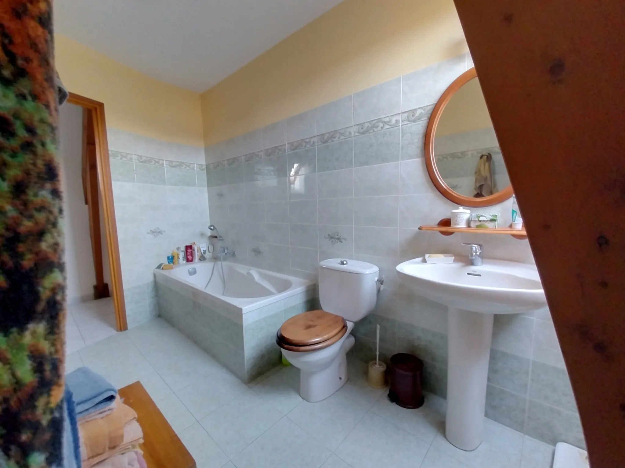 À Prigonrieux, maison à vendre 4 chambres avec piscine et jardin 