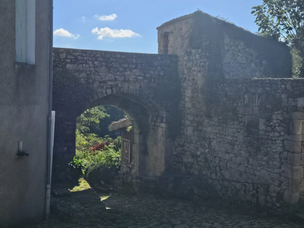 Maison de bourg de 99 m² à vendre à Castelmoron d'Albret - EXCLUSIVITÉ !