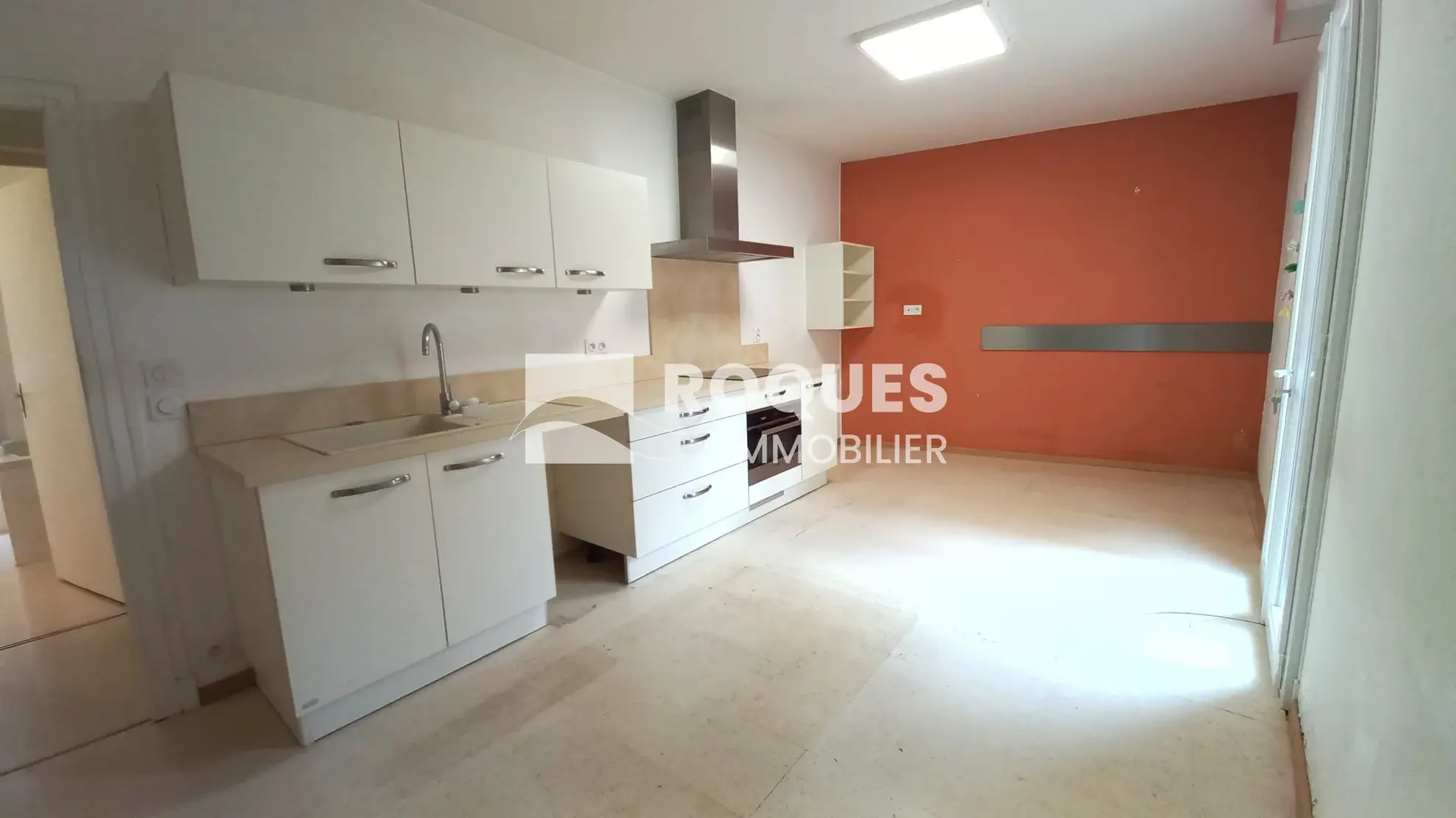 Appartement F3 au 1er étage avec terrasse de 40 m² à Millau 