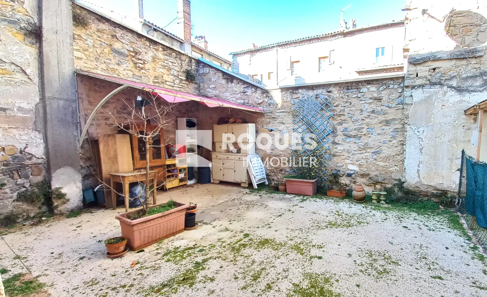 Appartement F3 au 1er étage avec terrasse de 40 m² à Millau 