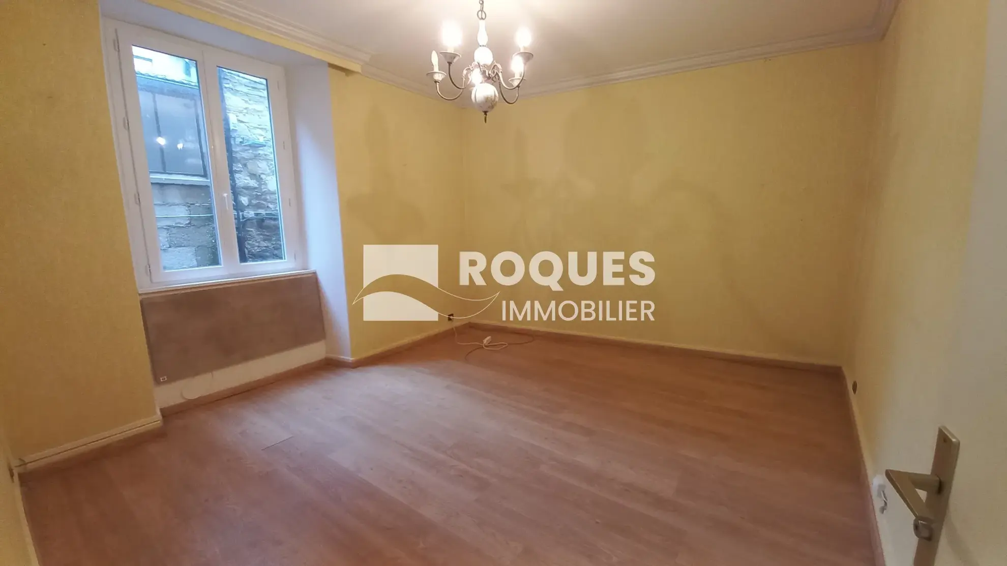 Appartement F3 au 1er étage avec terrasse de 40 m² à Millau 