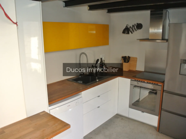 Maison pleine de charme au centre de Marmande avec garage et terrasse 