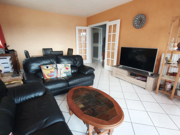 Appartement 4 pièces lumineux à Plaisir - 199 000 € 
