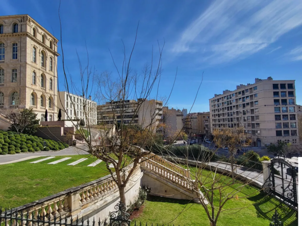 Studio à vendre au cœur de Marseille avec forte rentabilité 