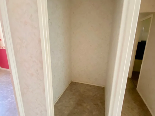 Appartement spacieux avec garage à vendre à Rousies 