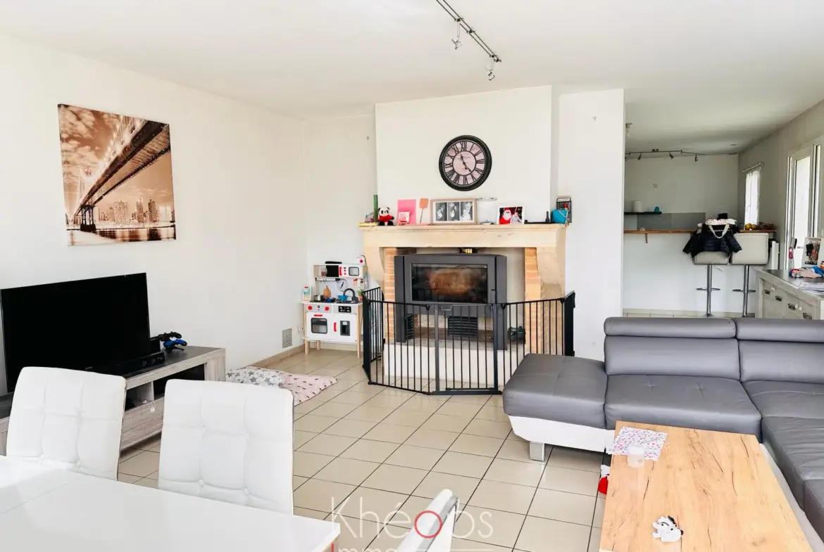 Maison Rénovée à Balizac - 3 Chambres, Garage et 860 m2 de Jardin 