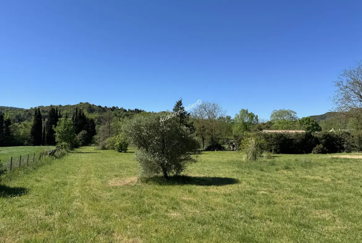 Maison à Limoux avec jardin, garage et piscine 