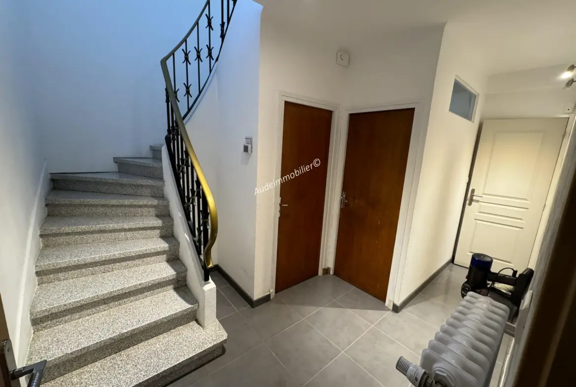 Maison à Limoux avec jardin, garage et piscine 