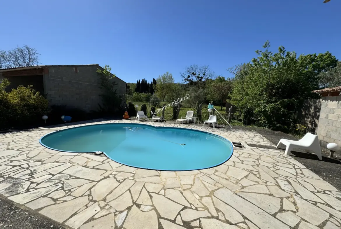 Maison à Limoux avec jardin, garage et piscine 
