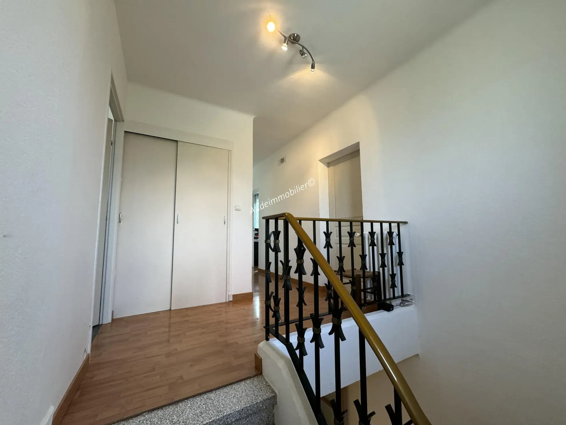 Maison à Limoux avec jardin, garage et piscine 
