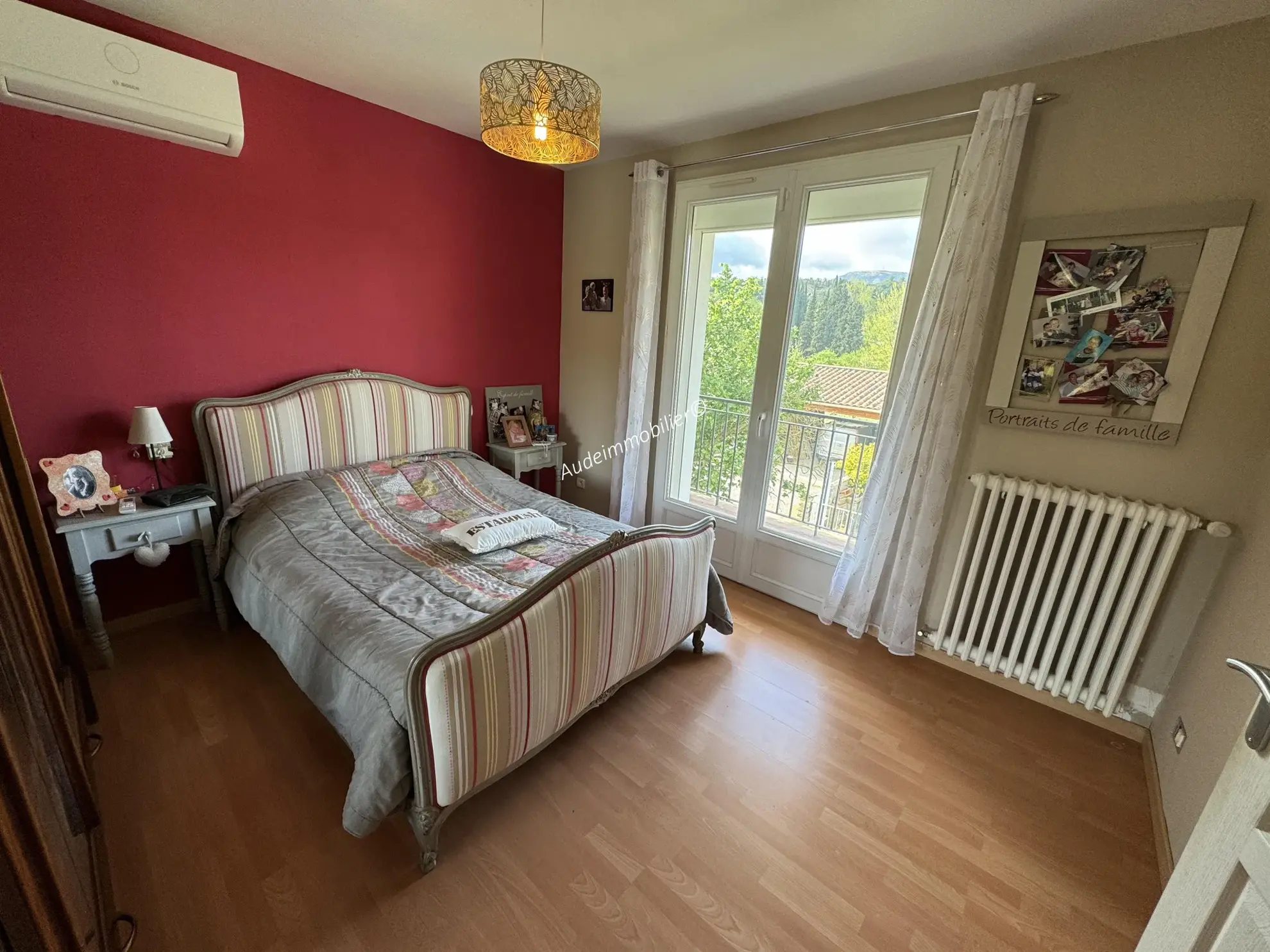 Maison à Limoux avec jardin, garage et piscine 